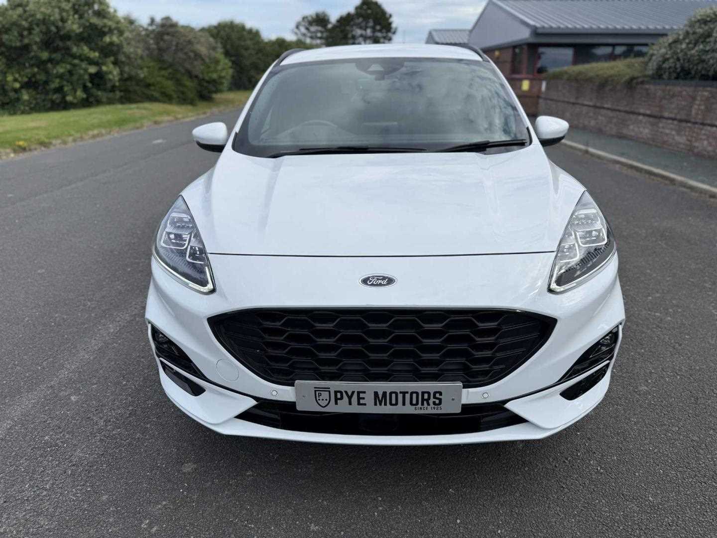 Used Ford Kuga 2024 for sale - 76868561: Photo 2