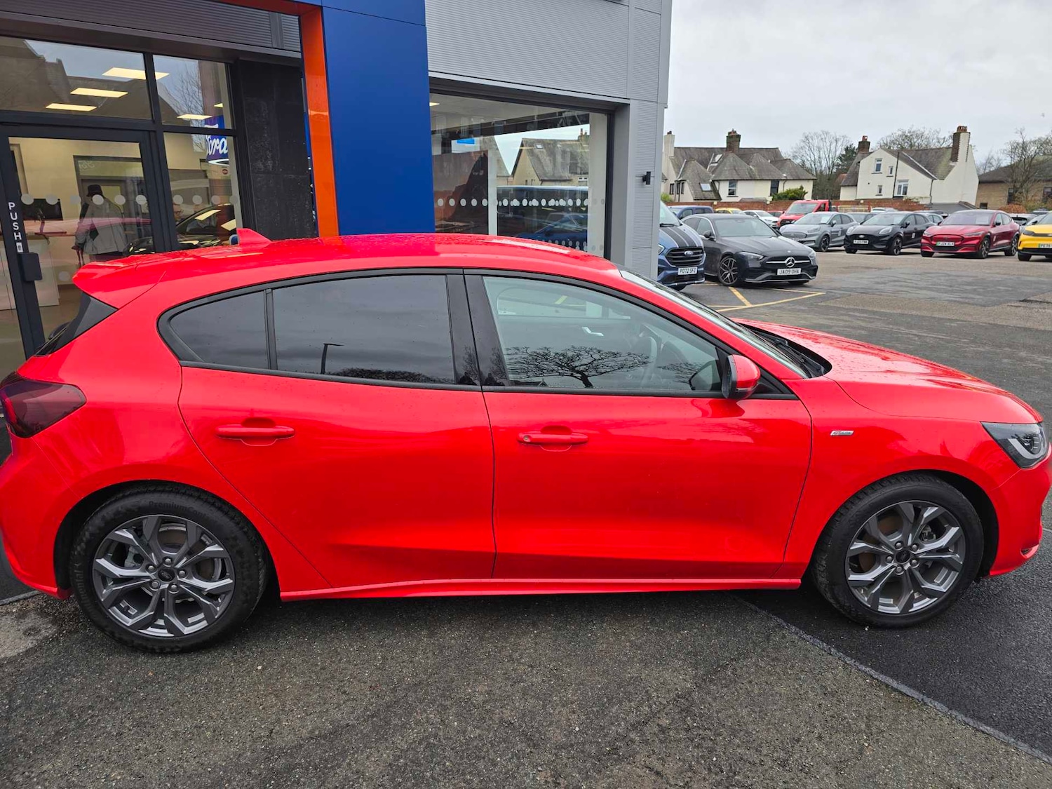 Used Ford Focus 2022 for sale - 76868441: Photo 9