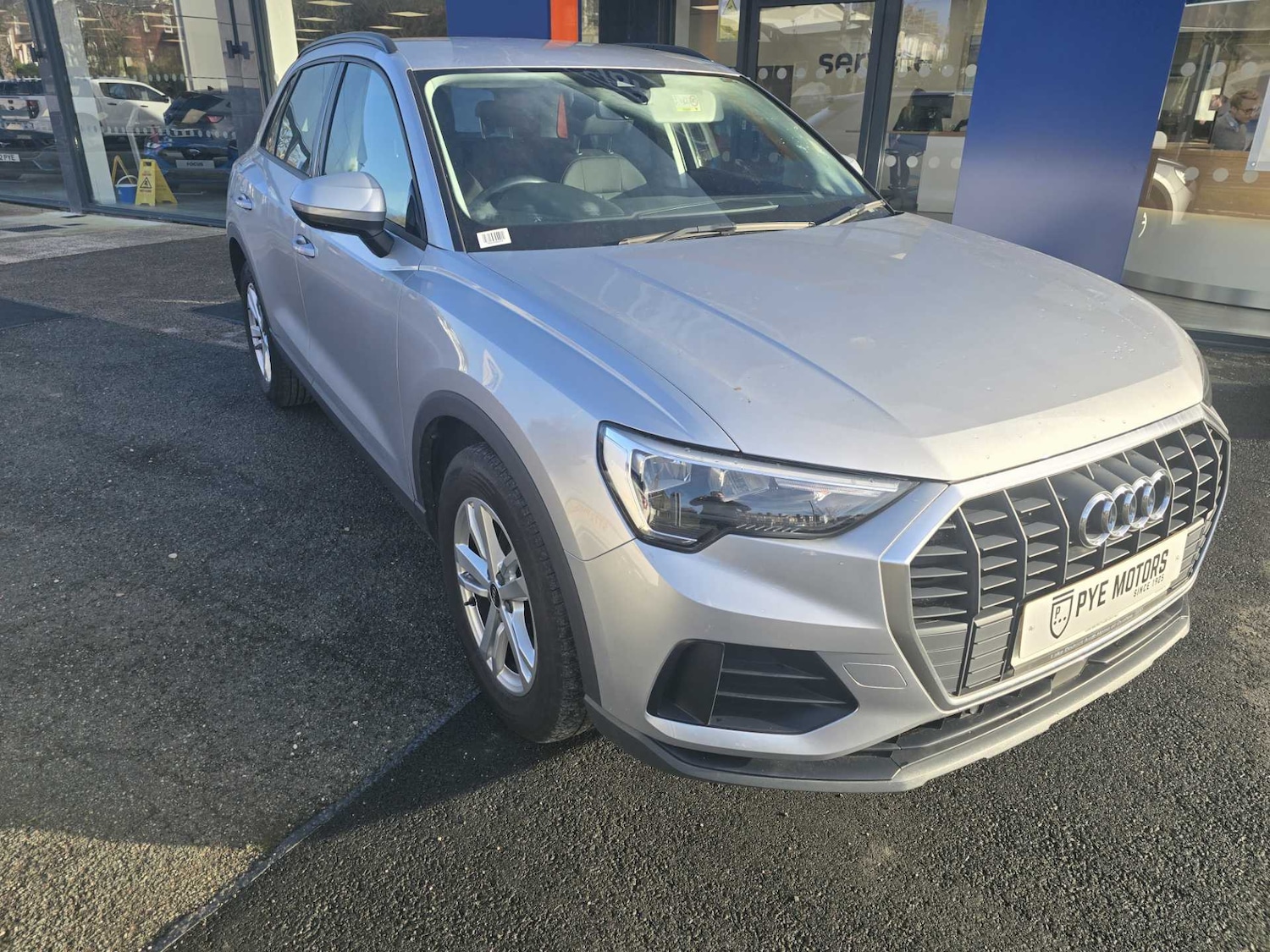 Used Audi Q3 2022 for sale - 76874196: Photo 2