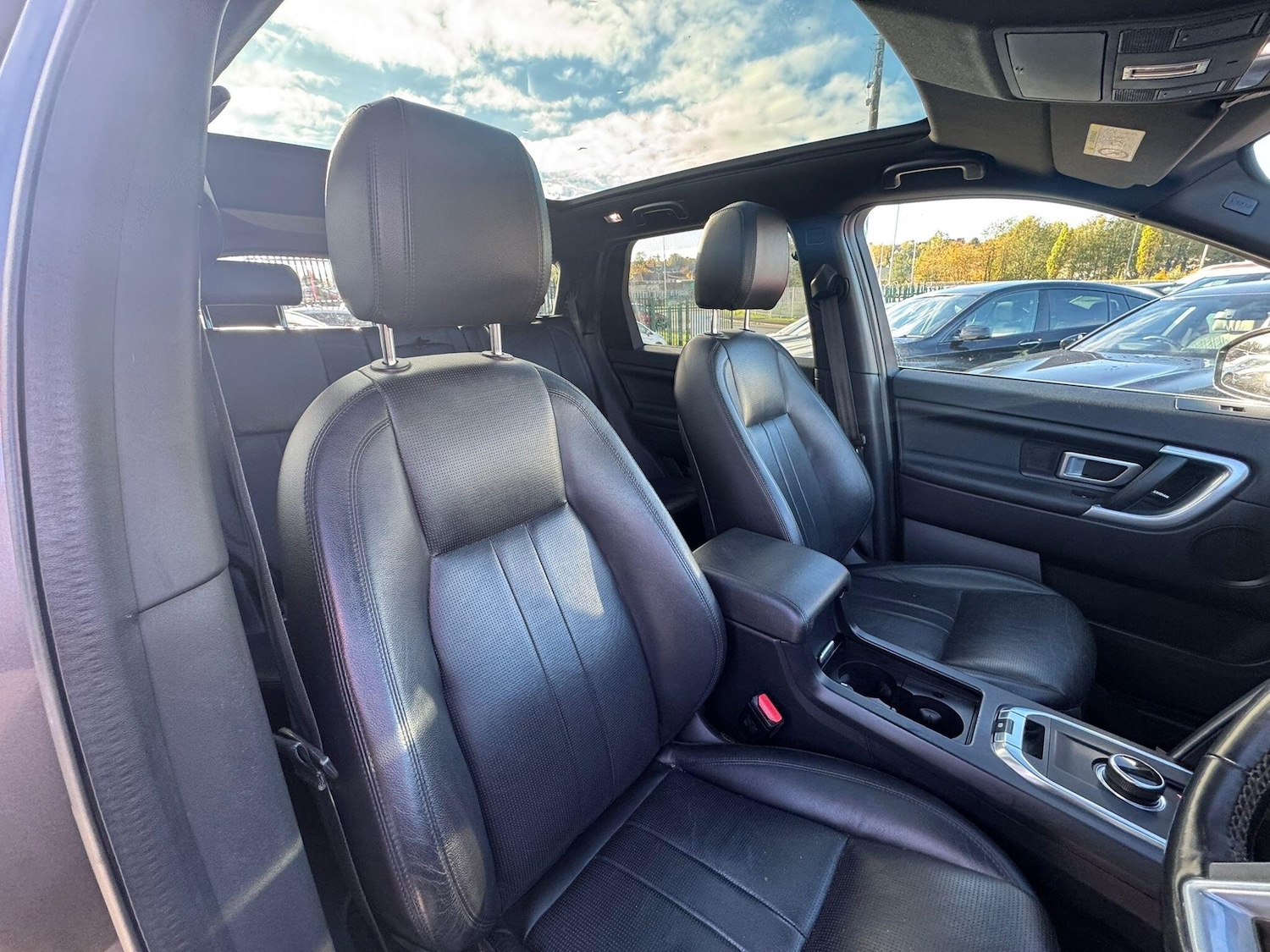 Used Land Rover Discovery Sport 2018 for sale - 76989926: Photo 18