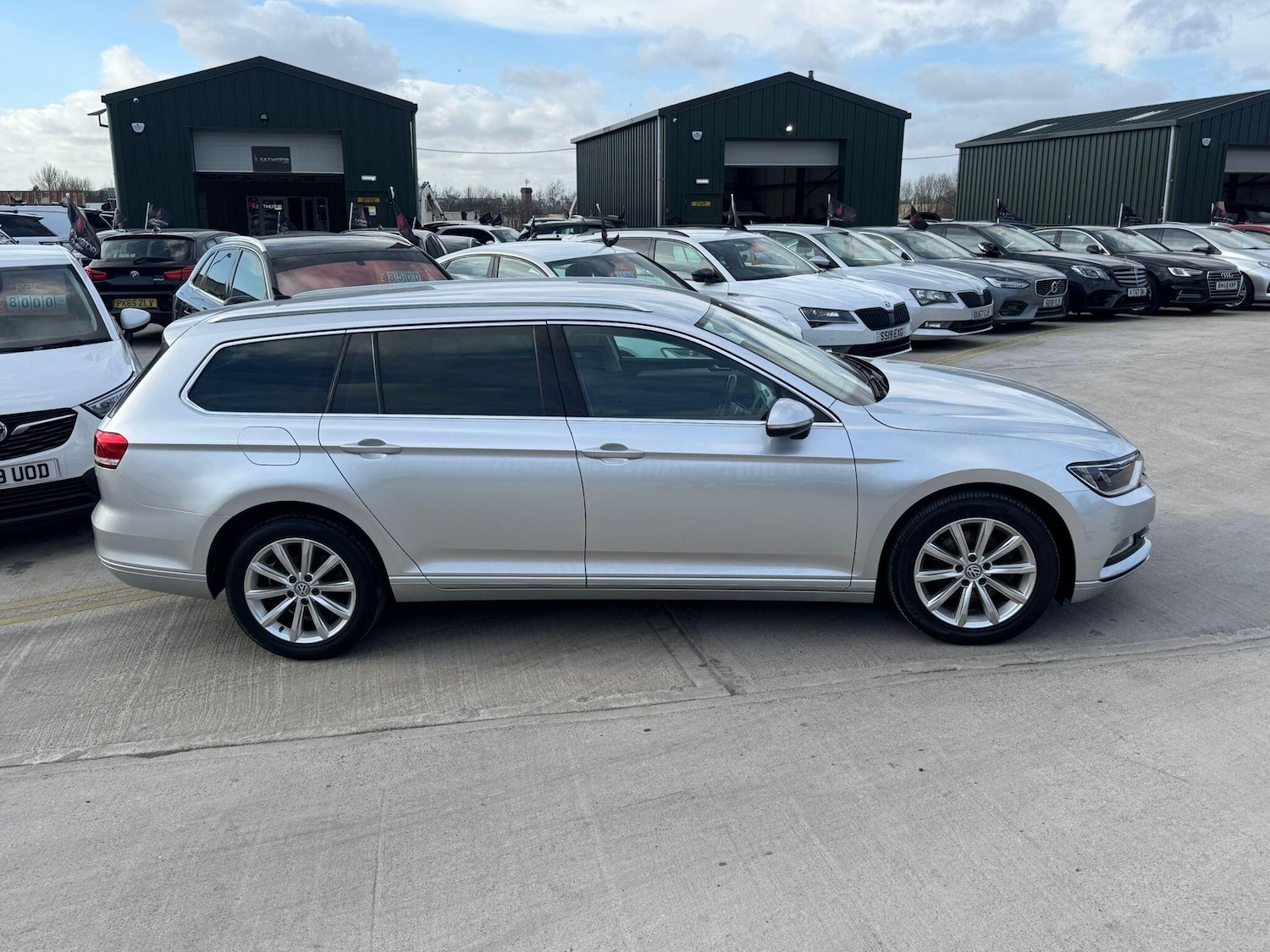 Used Volkswagen Passat 2016 for sale - 77893056: Photo 10