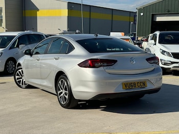 Used Vauxhall Insignia 2019 for sale - 75532045: Photo