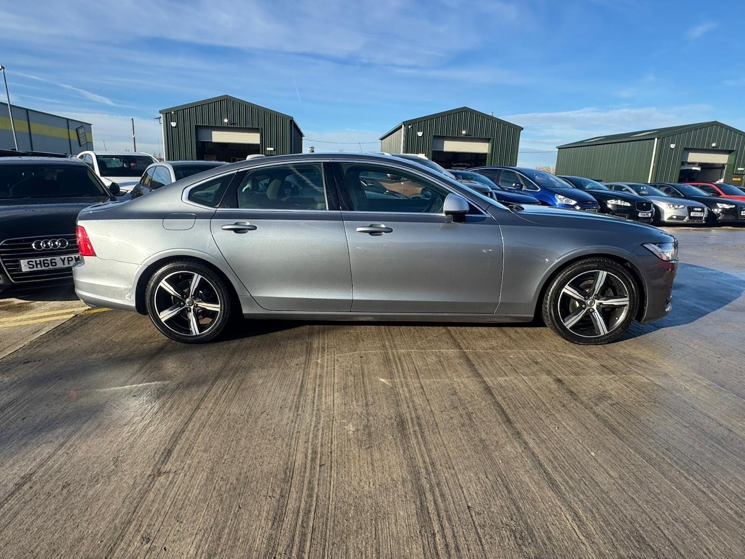 Used Volvo S90 for sale - 76997817: Photo 10
