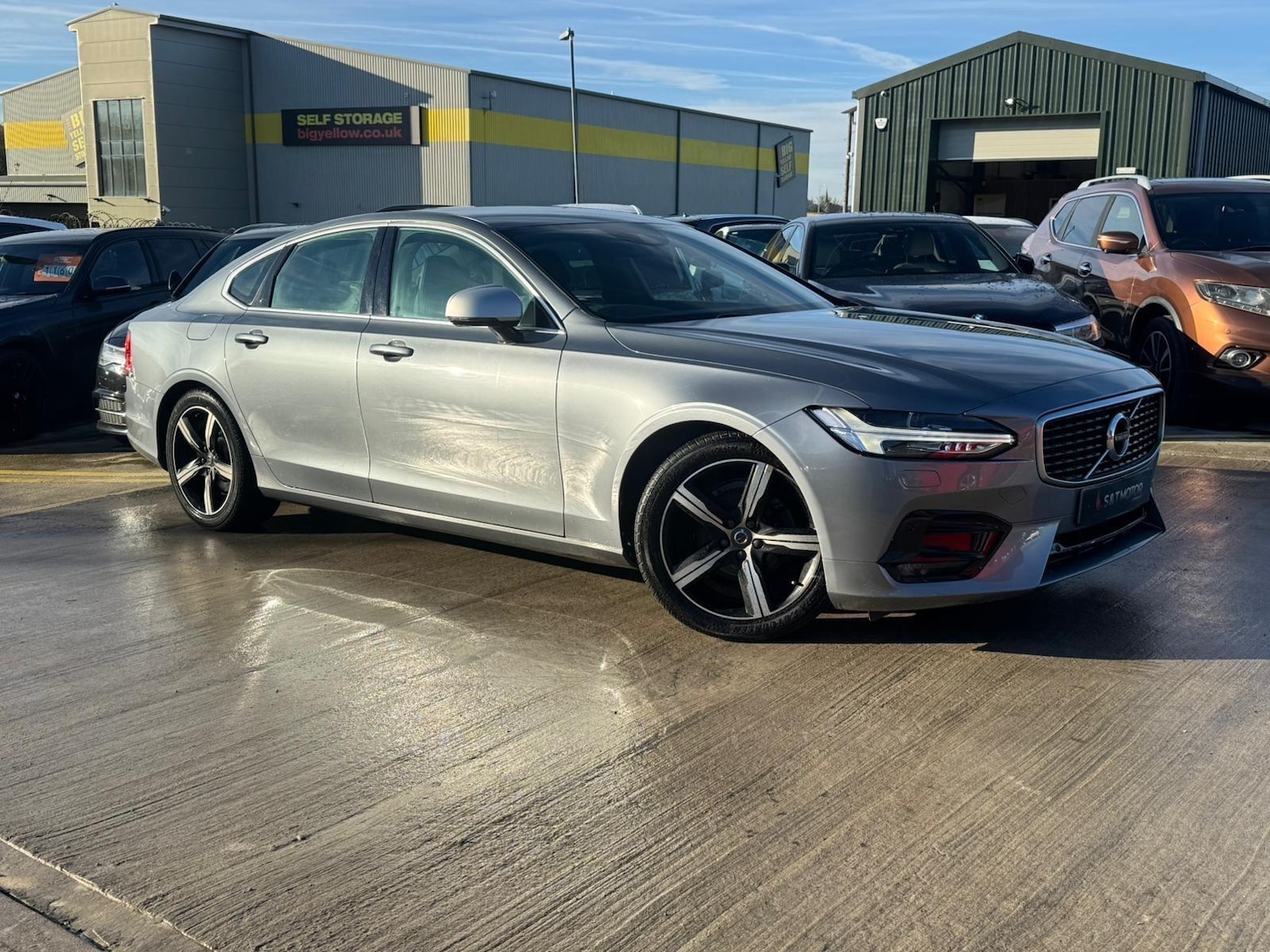 Used Volvo S90 for sale - 76997817: Photo 2