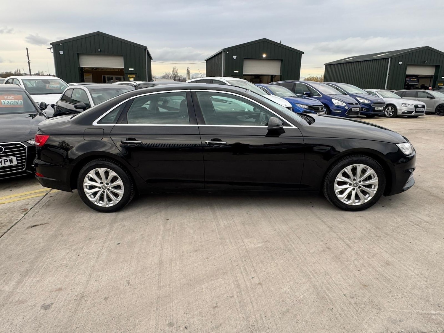 Used Audi A4 2019 for sale - 76832132: Photo 10