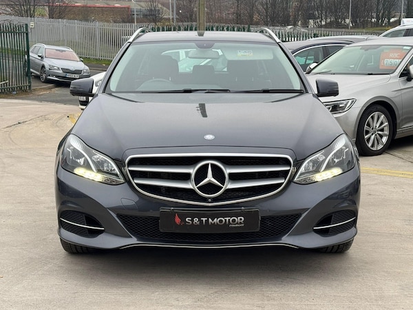 Used Mercedes-Benz E Class 2014 for sale - 75070750: Photo 2
