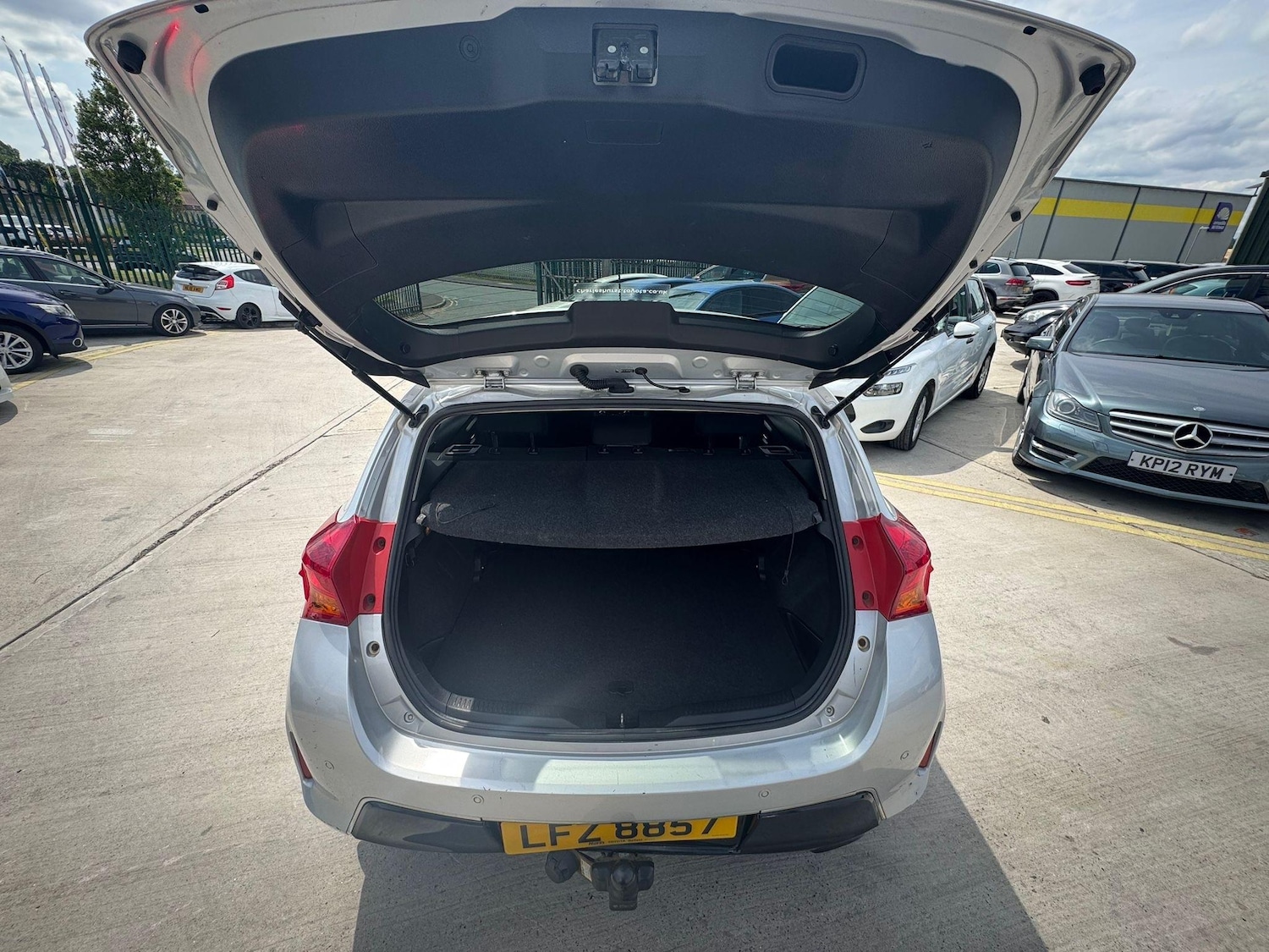 Used Toyota Auris 2012 for sale - 75093856: Photo 22