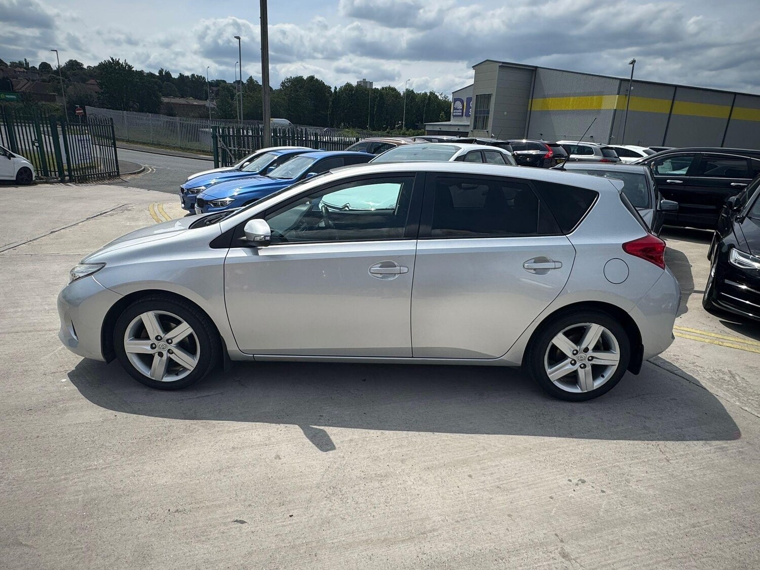 Used Toyota Auris 2012 for sale - 75093856: Photo 6