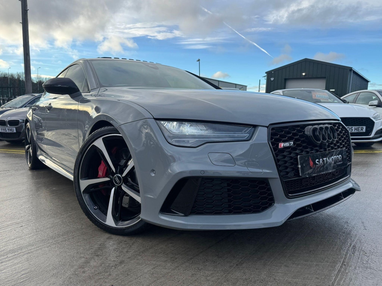 Used Audi RS7 2015 for sale - 76993104: Photo 2