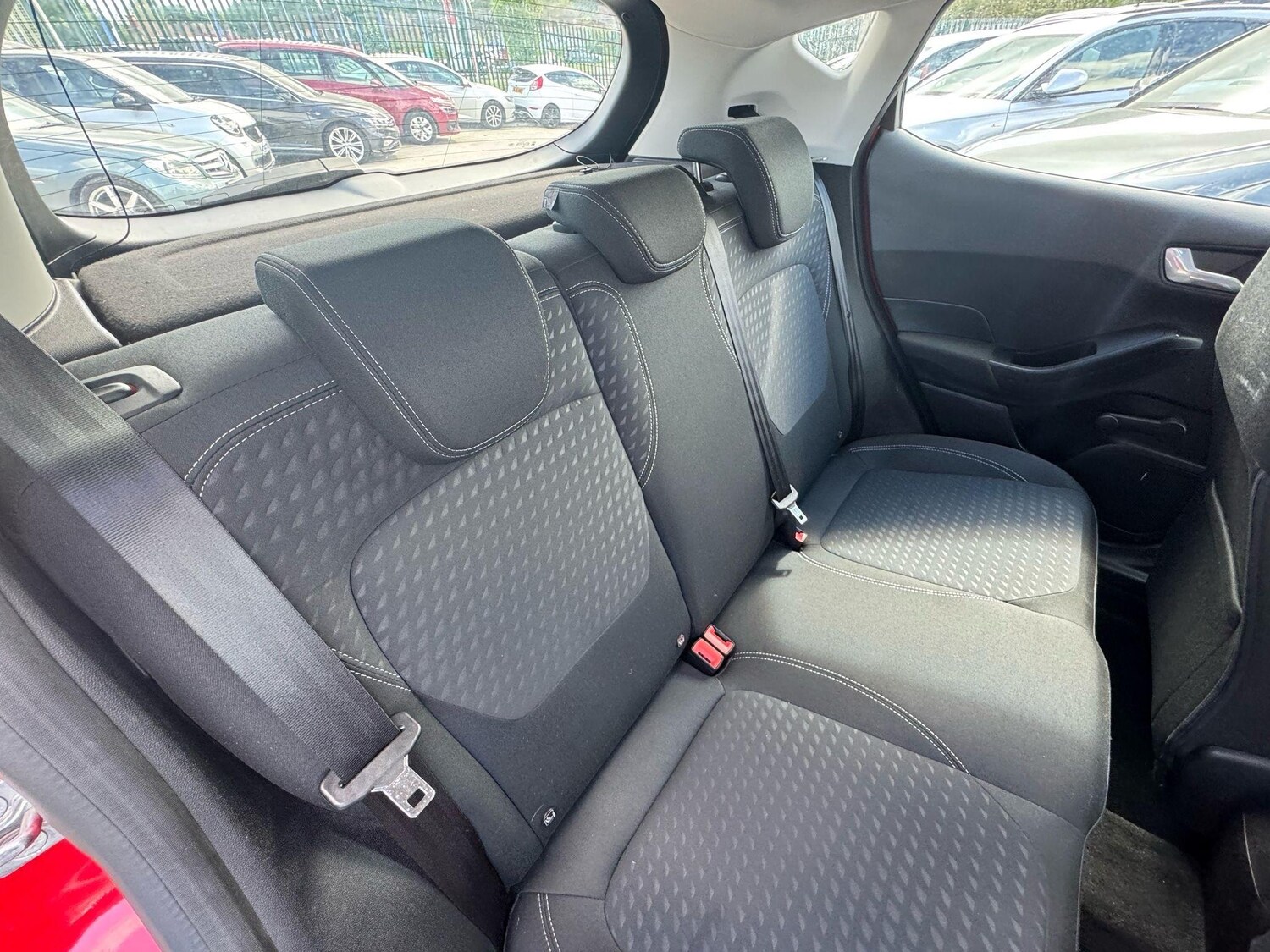 Used Ford Fiesta 2018 for sale - 74554321: Photo 19