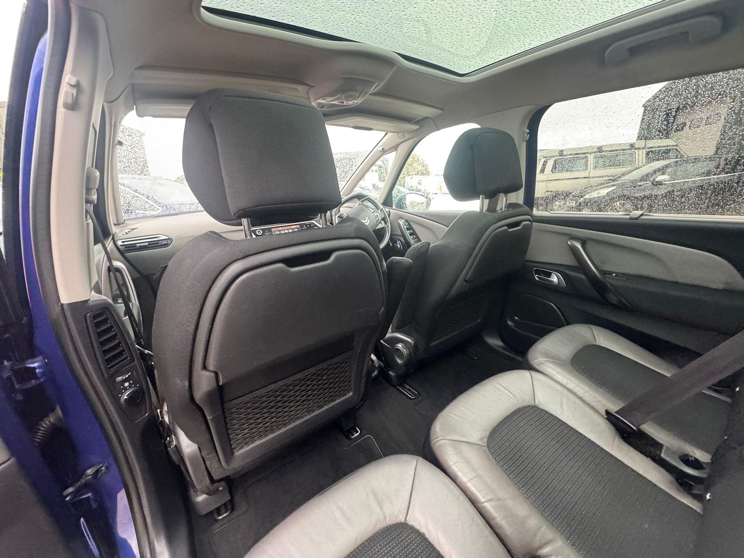 Used Citroen C4 Grand Picasso 2016 for sale - 76361077: Photo 17