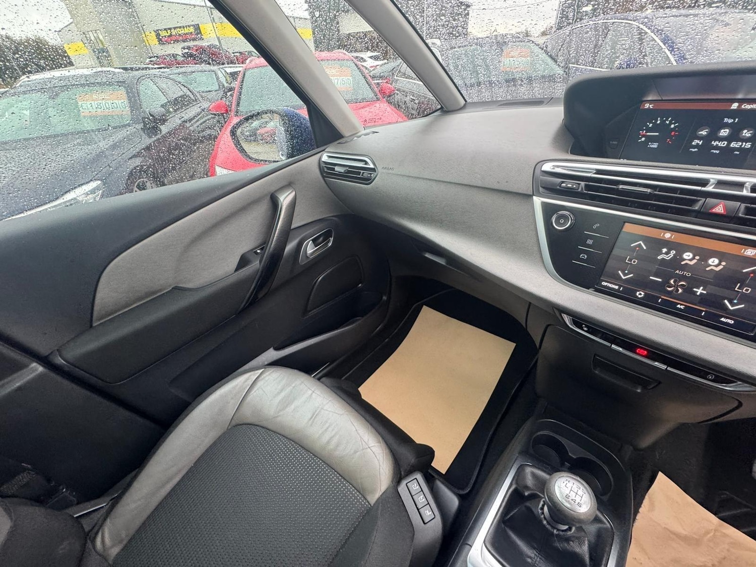 Used Citroen C4 Grand Picasso 2016 for sale - 76361077: Photo 26