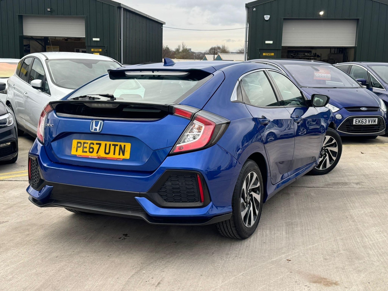 Used Honda Civic 2017 for sale - 76584236: Photo 12