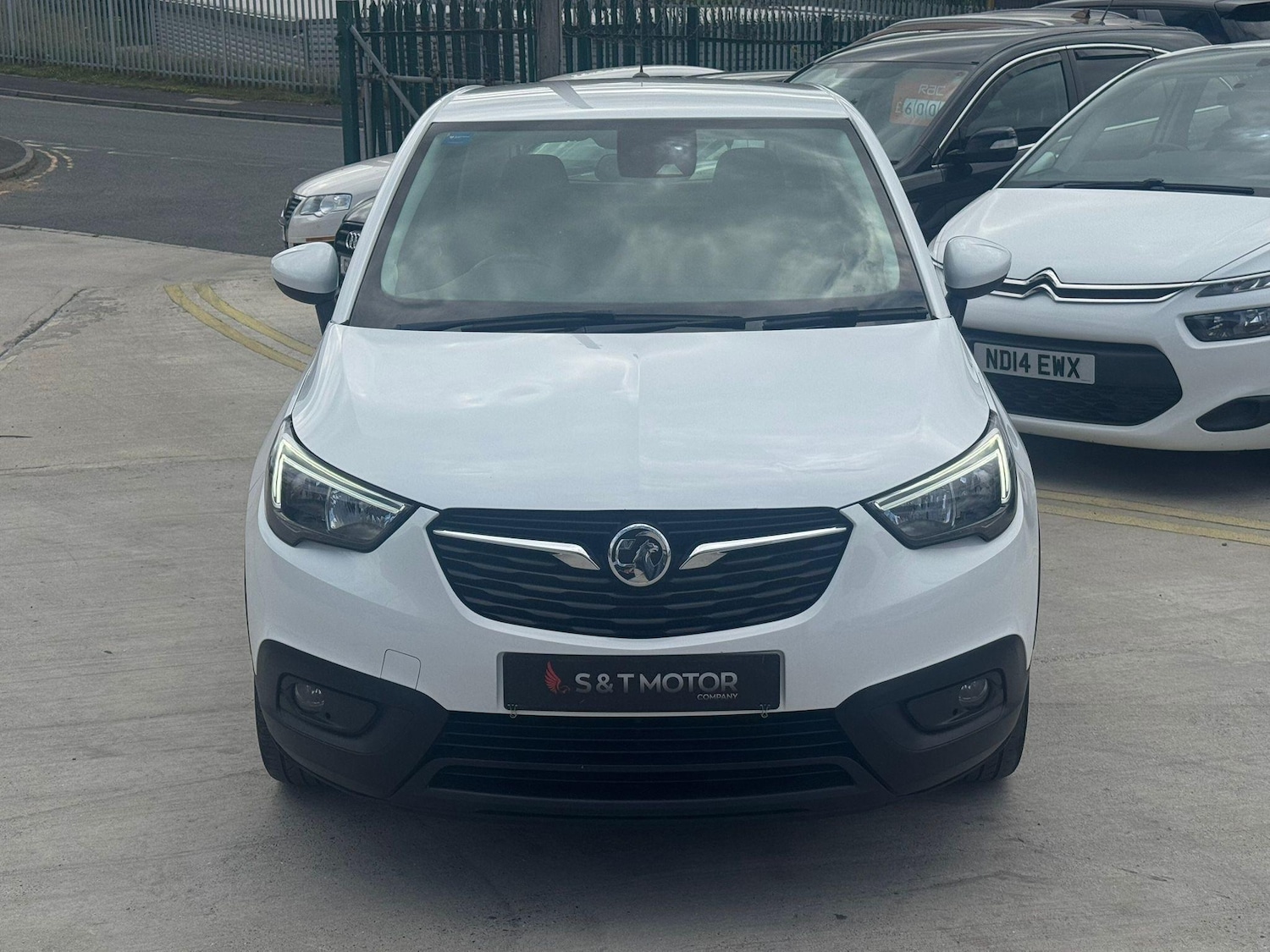 Used Vauxhall Crossland X 2019 for sale - 76988445: Photo 2