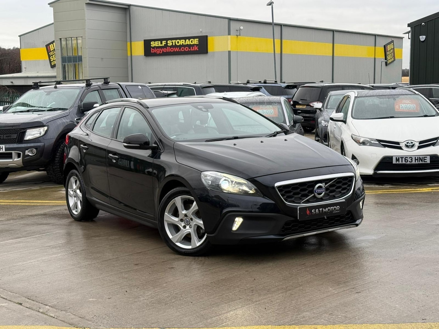 Used Volvo V40 2015 for sale - 77359111: Photo 1