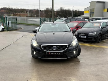Used Volvo V40 Cross Country 2015 for sale - 77359111: Photo