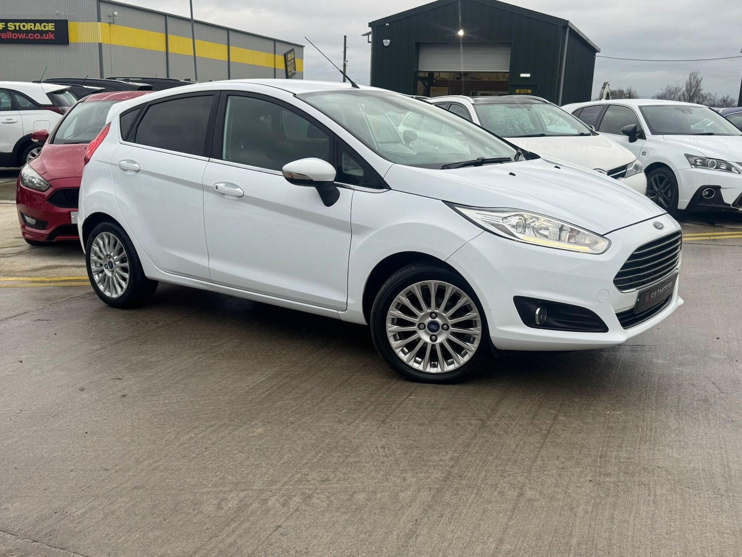 Used Ford Fiesta 2013 for sale - 76832534: Photo 2