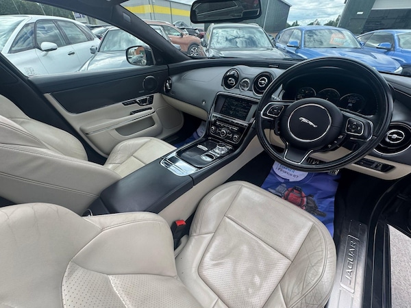 Used Jaguar XJ 2014 for sale - 75071888: Photo 16