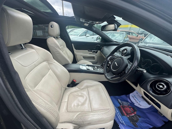 Used Jaguar XJ 2014 for sale - 75071888: Photo 17