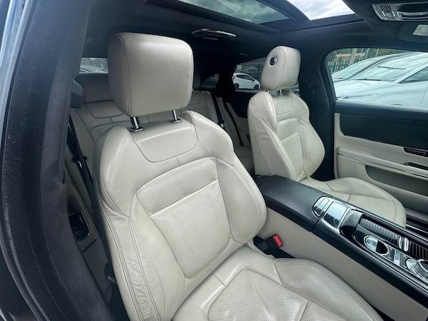 Used Jaguar XJ 2014 for sale - 75071888: Photo 18