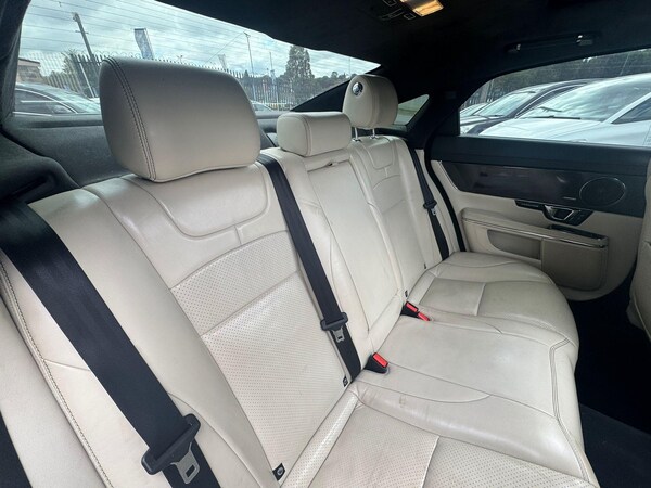 Used Jaguar XJ 2014 for sale - 75071888: Photo 19