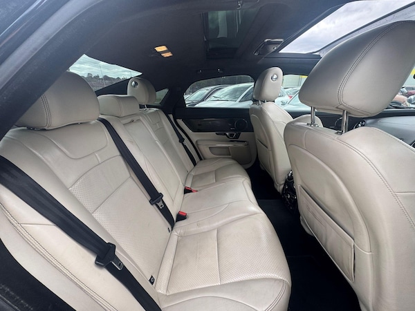 Used Jaguar XJ 2014 for sale - 75071888: Photo 21