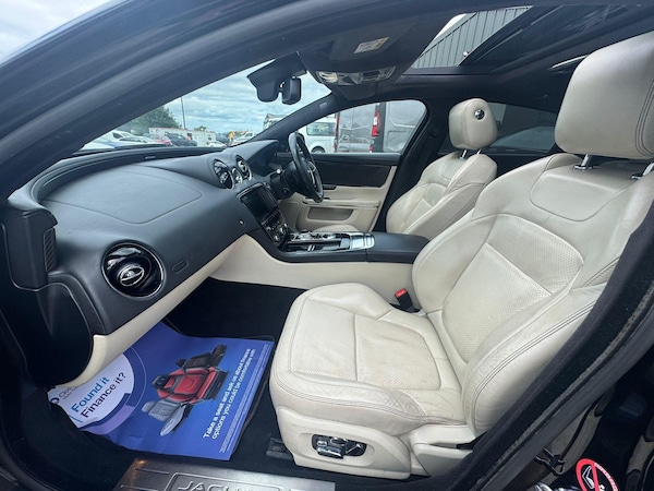 Used Jaguar XJ 2014 for sale - 75071888: Photo 29