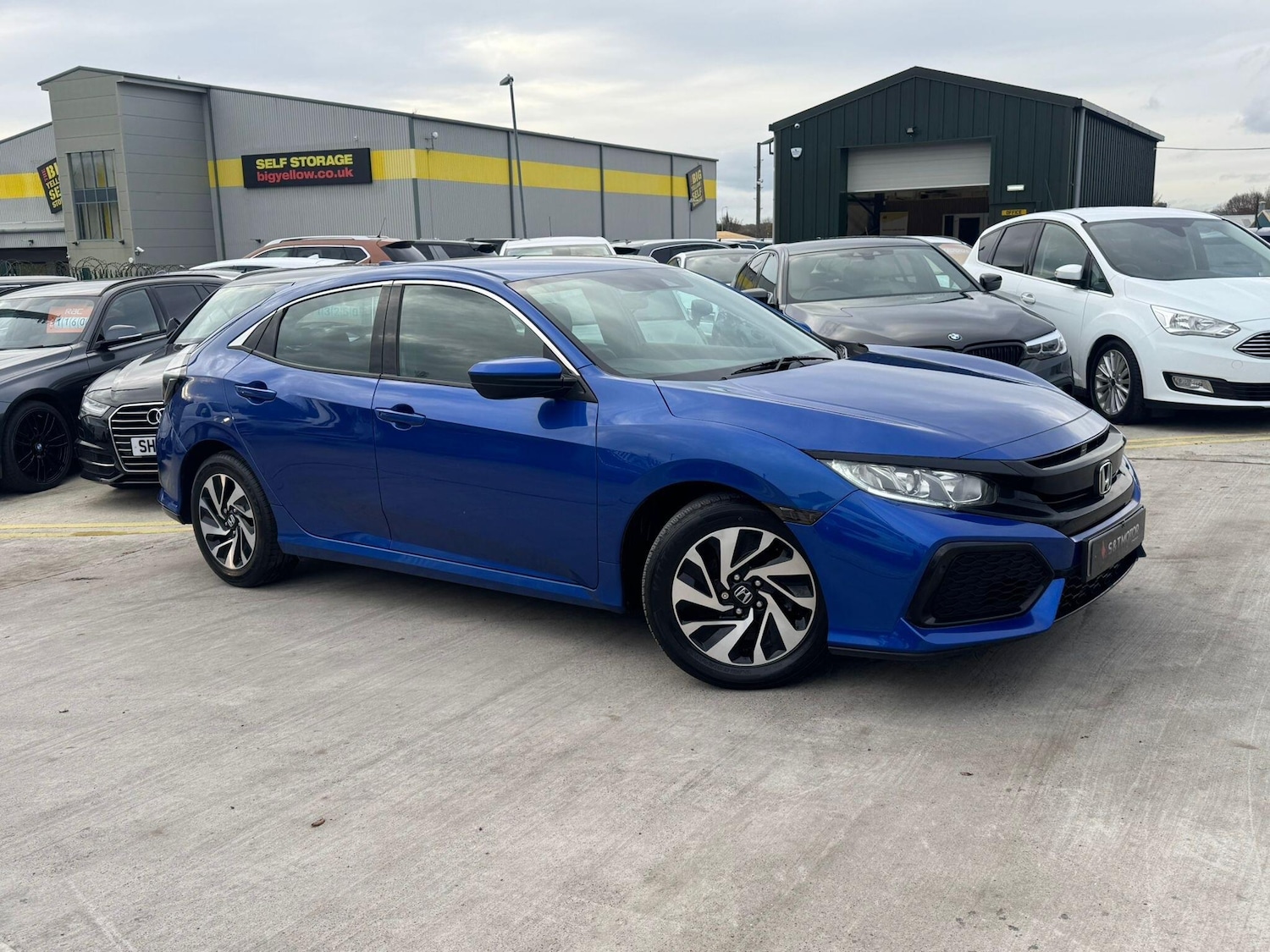 Used Honda Civic 2017 for sale - 76990696: Photo 5