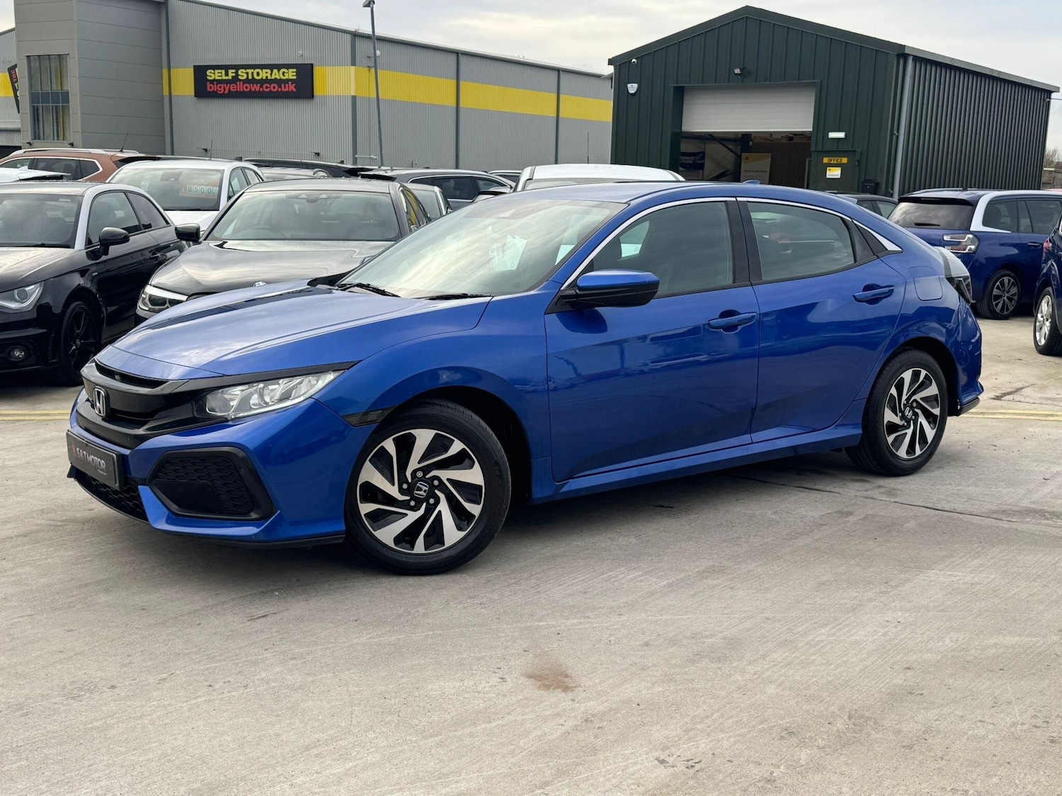 Used Honda Civic 2017 for sale - 76990696: Photo 6