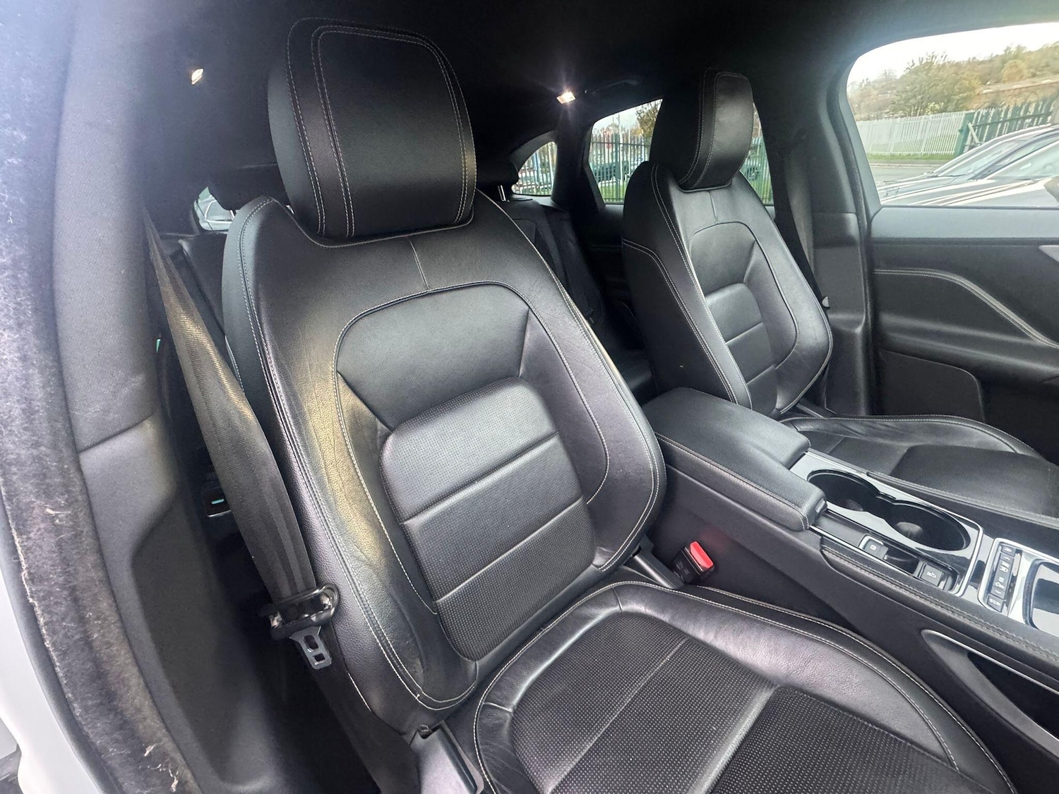 Used Jaguar F-Pace 2017 for sale - 76995020: Photo 14