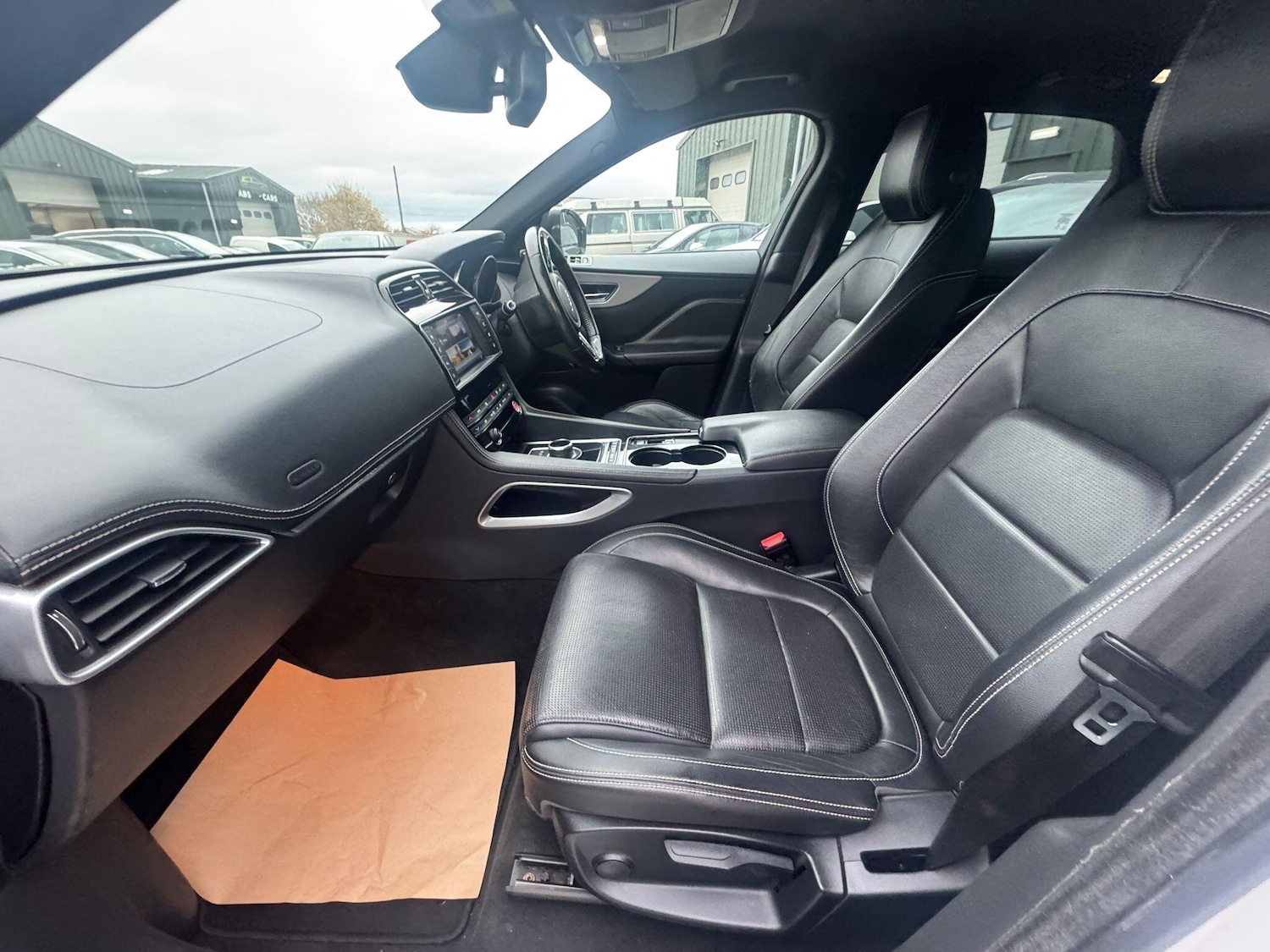 Used Jaguar F-Pace 2017 for sale - 76995020: Photo 25