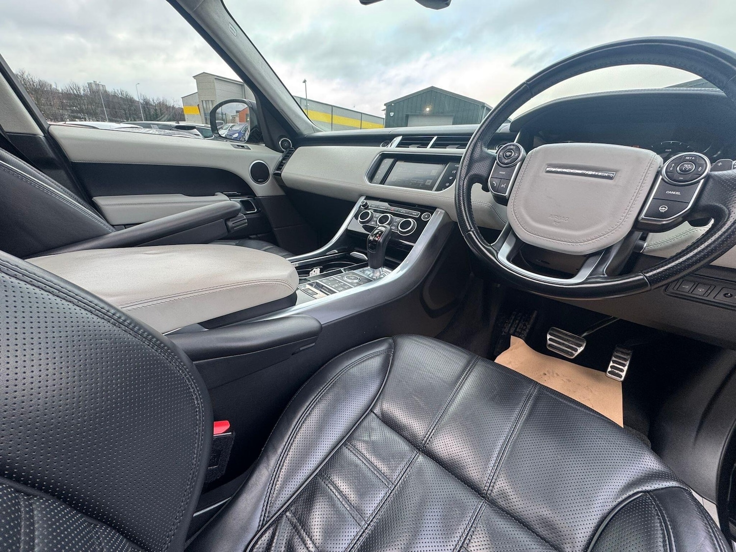 Used Land Rover Range Rover Sport 2016 for sale - 77279629: Photo 15