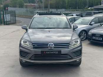 Used Volkswagen Touareg 2015 for sale - 74610849: Photo