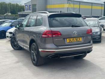 Used Volkswagen Touareg 2015 for sale - 74610849: Photo