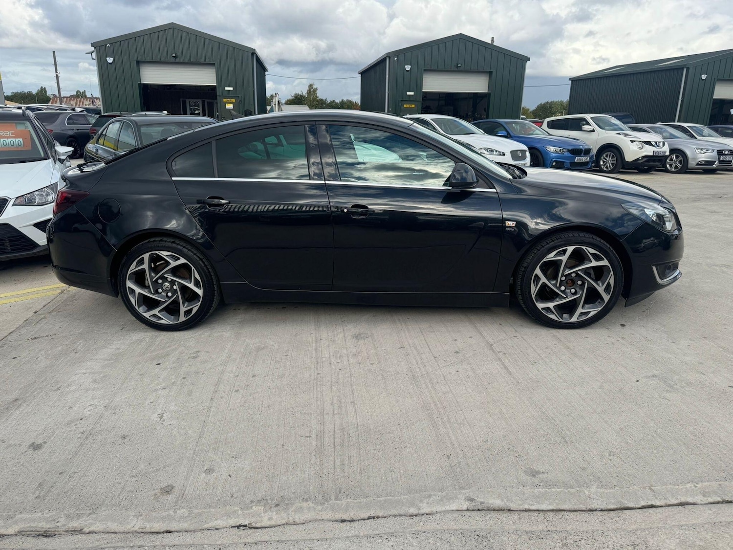 Used Vauxhall Insignia 2016 for sale - 75884673: Photo 10