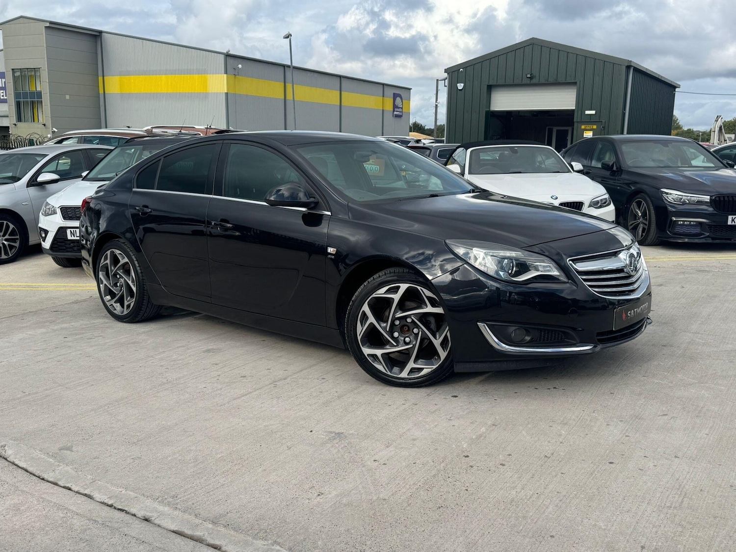 Used Vauxhall Insignia 2016 for sale - 75884673: Photo 5