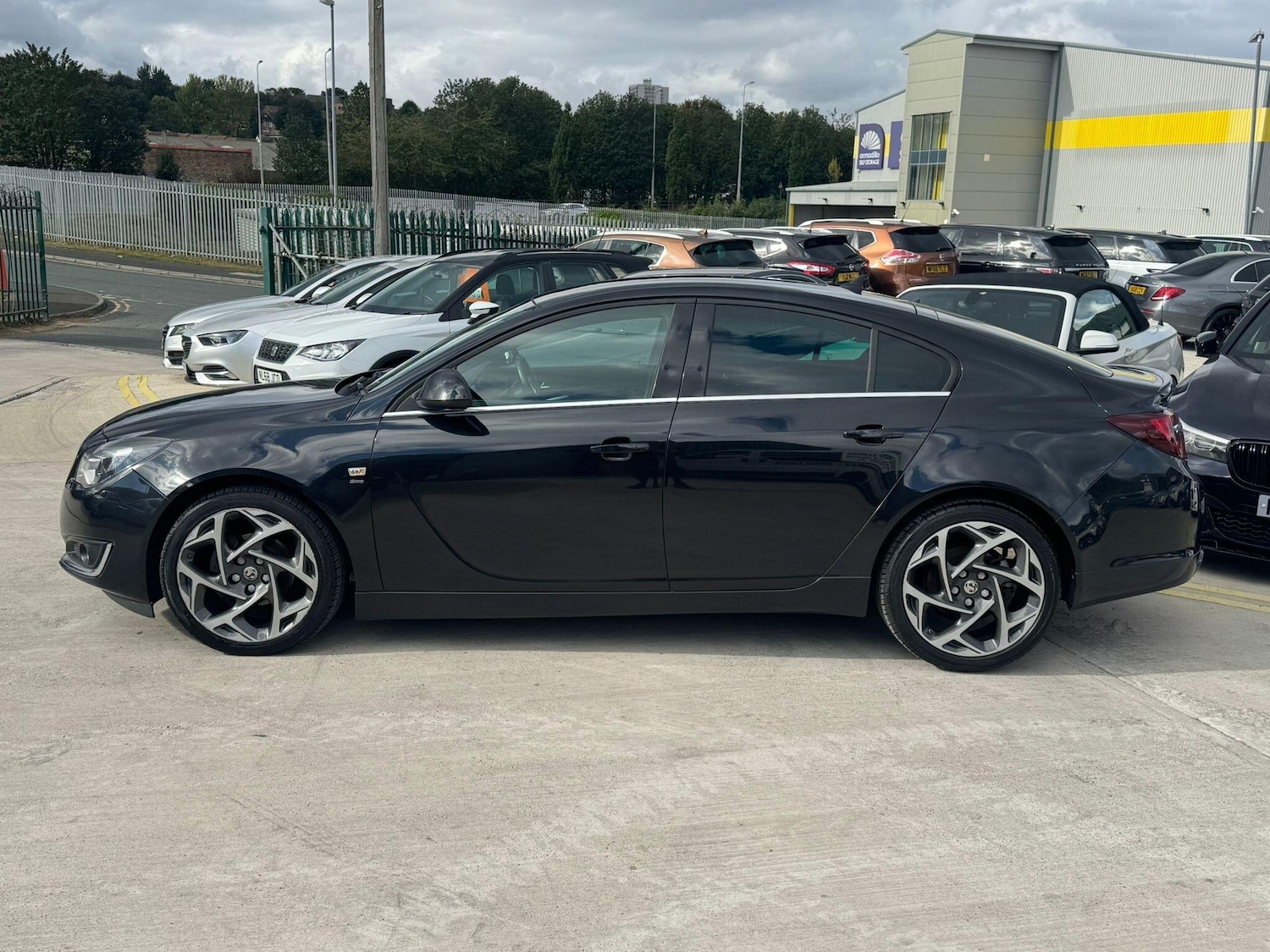 Used Vauxhall Insignia 2016 for sale - 75884673: Photo 8