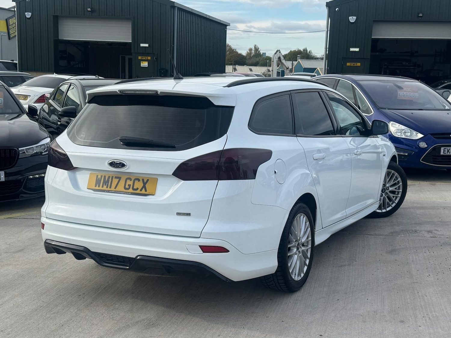 Used Ford Focus 2017 for sale - 76259235: Photo 11