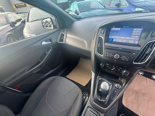 Used Ford Focus 2017 for sale - 76259235: Photo 15