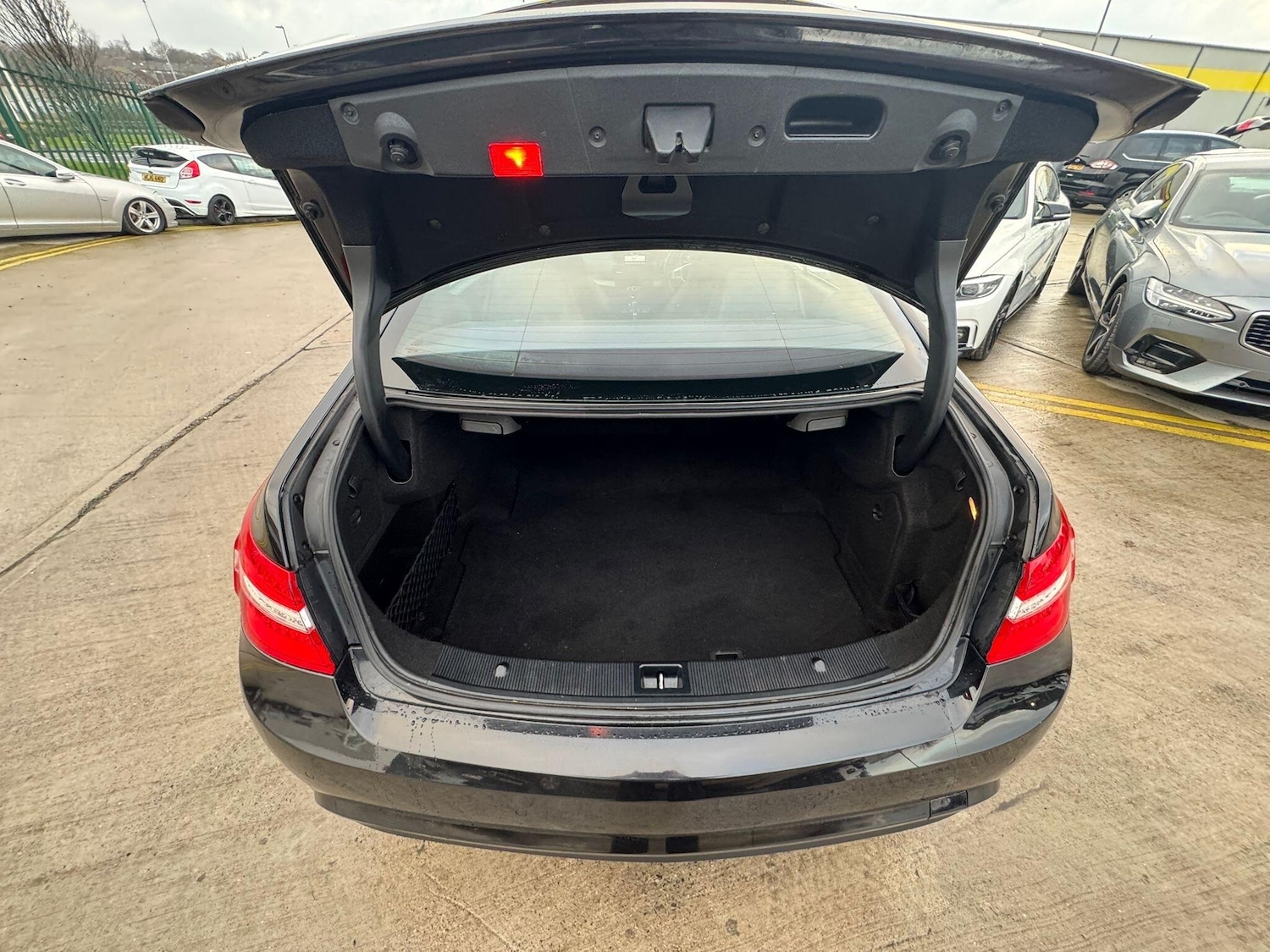 Used Mercedes-Benz E Class 2013 for sale - 77279677: Photo 19