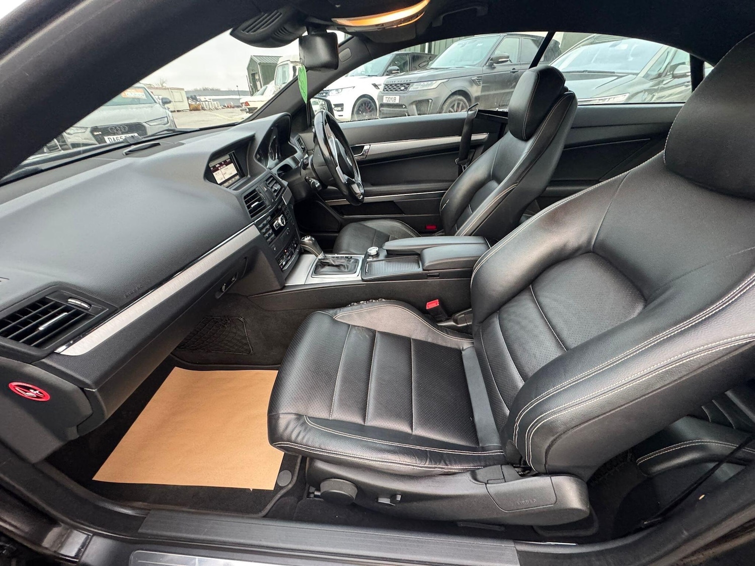 Used Mercedes-Benz E Class 2013 for sale - 77279677: Photo 22