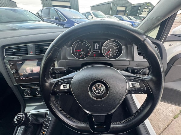 Used Volkswagen Golf 2017 for sale - 76226884: Photo 23