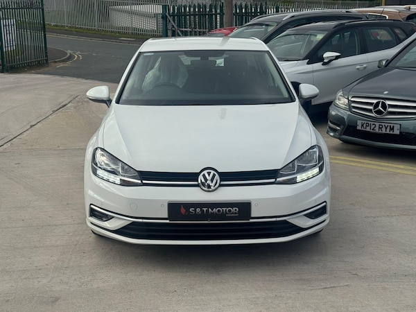 Used Volkswagen Golf 2017 for sale - 76226884: Photo 2