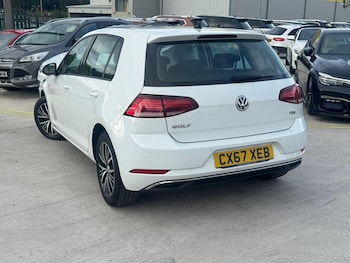 Used Volkswagen Golf 2017 for sale - 76226884: Photo 4