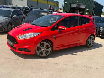 Used Ford Fiesta 2015 for sale - 79018752: Photo