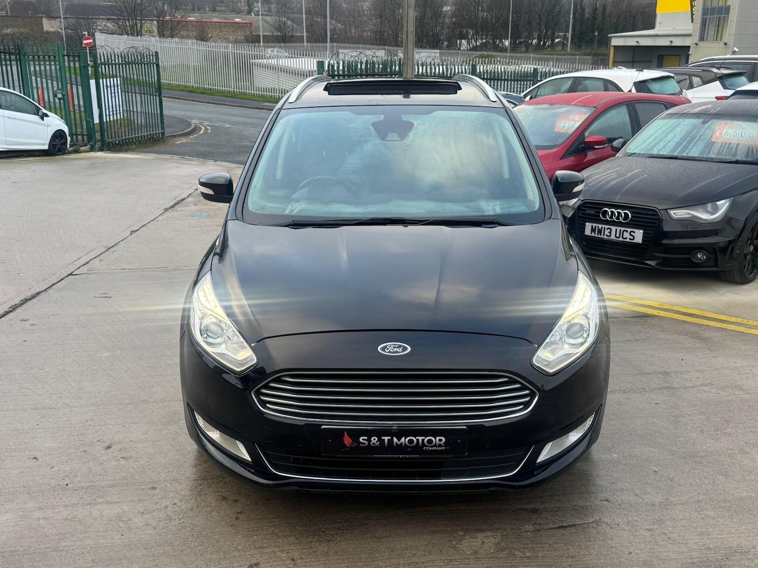 Used Ford Galaxy 2018 for sale - 77029441: Photo 2