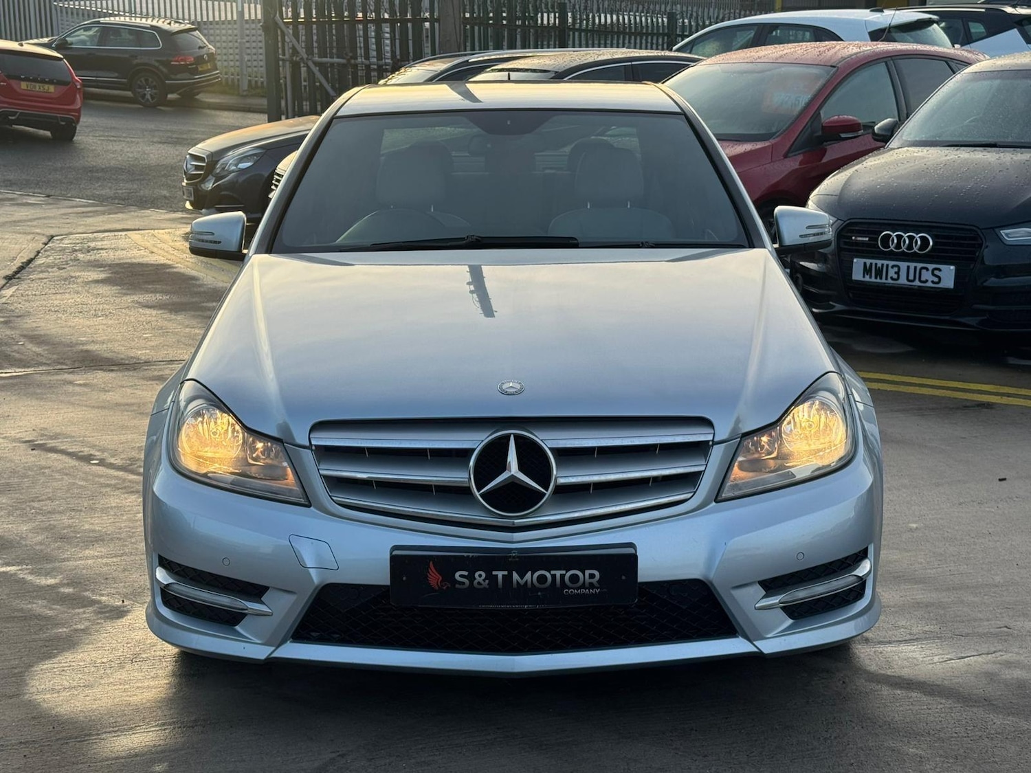 Used Mercedes-Benz C Class 2012 for sale - 76953079: Photo 3