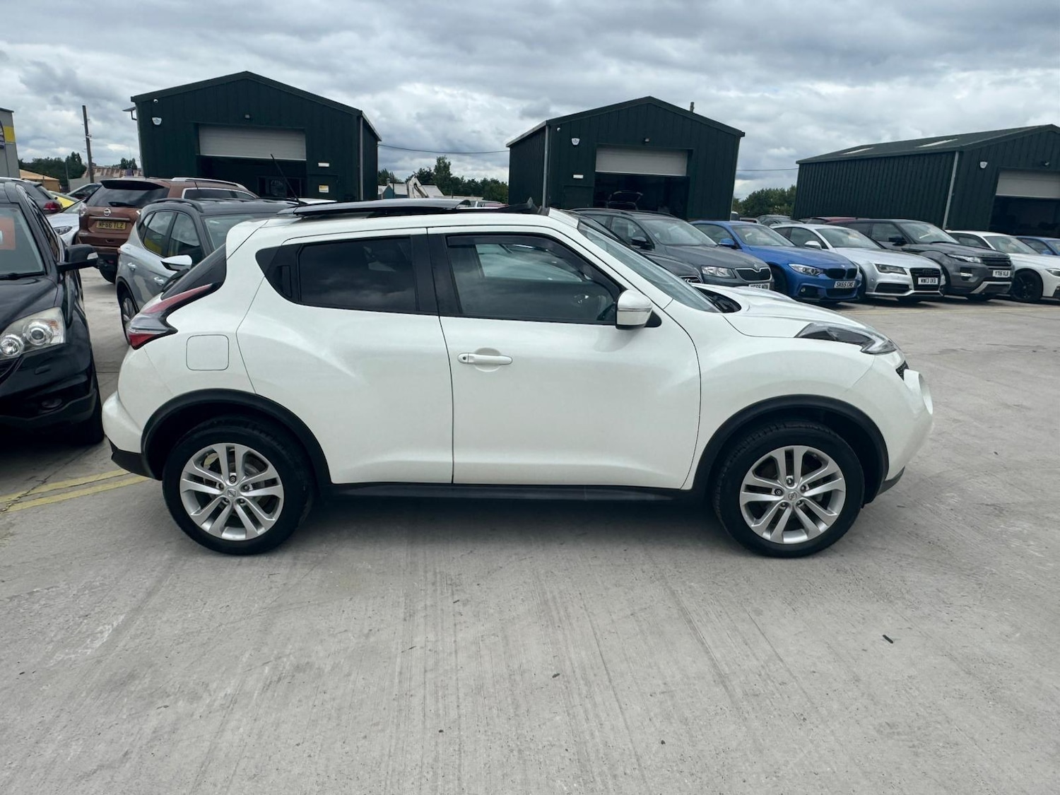 Used Nissan Juke 2016 for sale - 75327430: Photo 10
