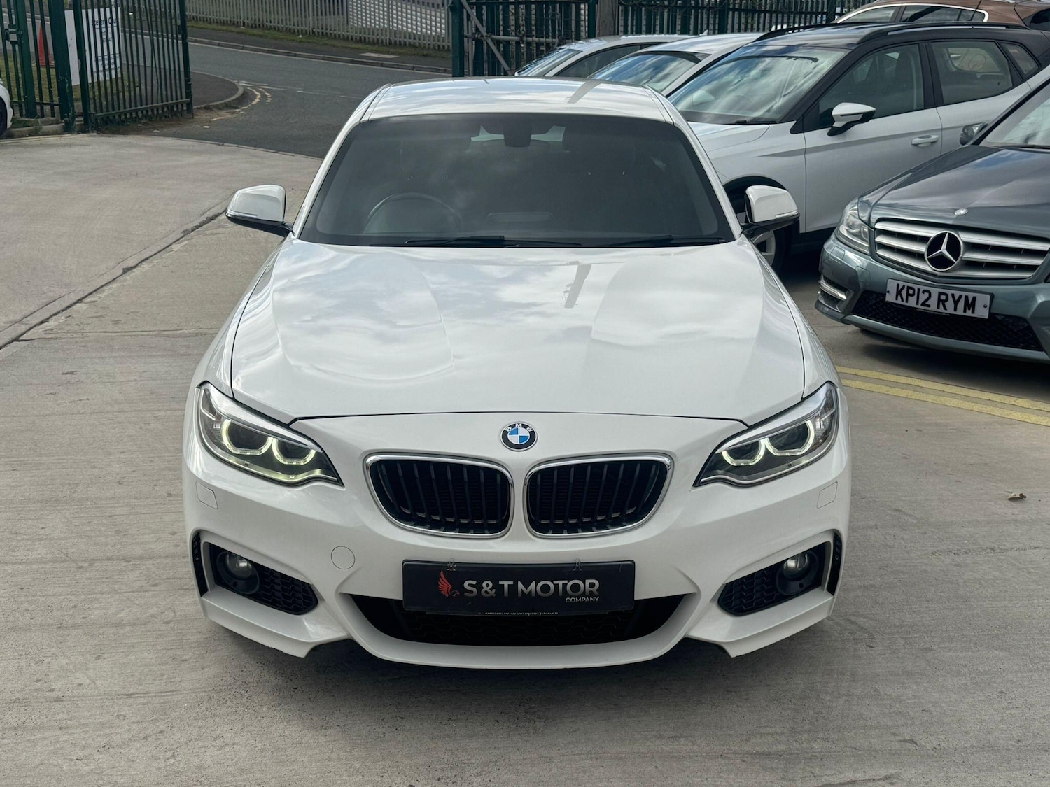 Used BMW 2 Series 2016 for sale - 76032008: Photo 2