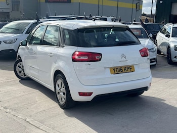 Used Citroen C4 Picasso 2016 for sale - 77892121: Photo